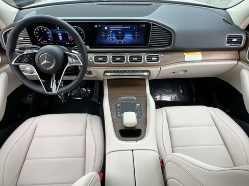 Certified 2025 Mercedes-Benz GLE 350 4MATIC image 21