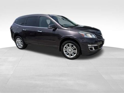 Used 2015 Chevrolet Traverse LT w/ Style and Technology Package FWD image 14