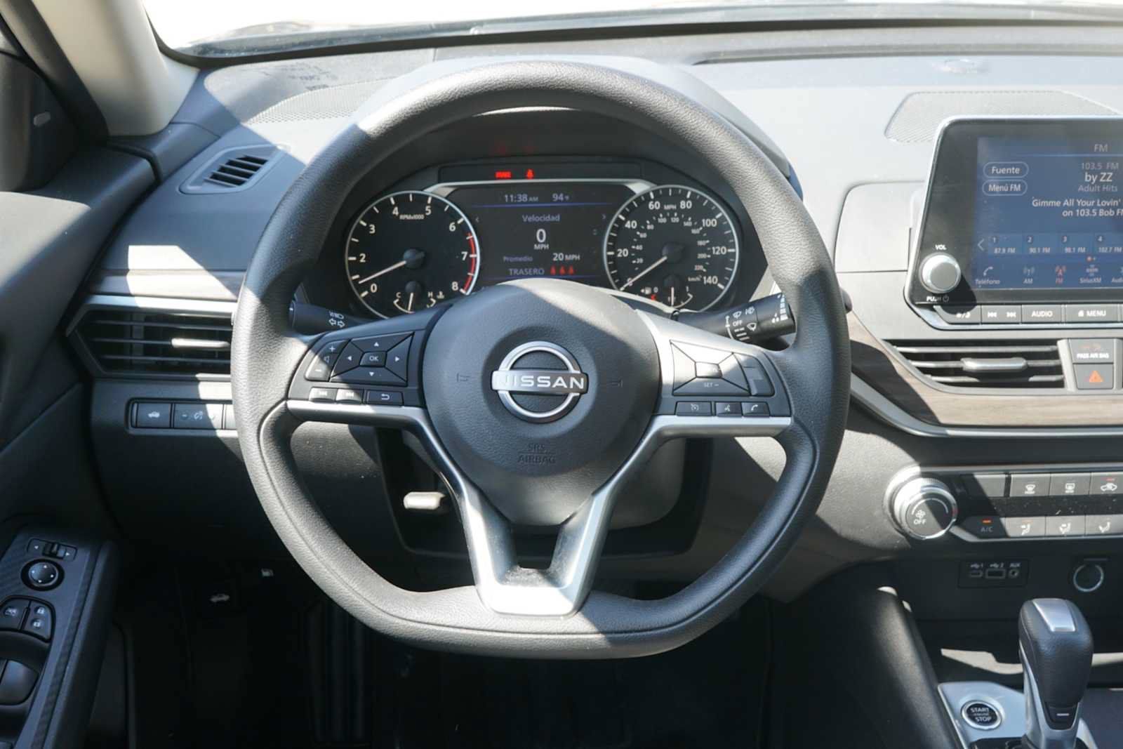 Used 2025 Nissan Altima 2.5 SV FWD image 22