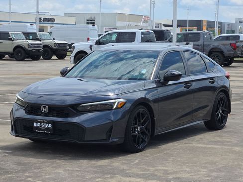 Used 2025 Honda Civic Sport image 8