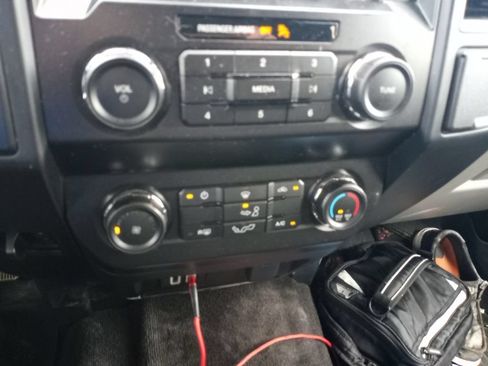 Used 2019 Ford F150 XL w/ Equipment Group 101A Mid AWD/4WD image 16