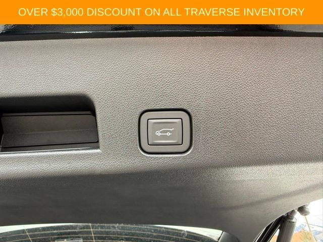 New 2026 Chevrolet Traverse RS AWD/4WD image 35