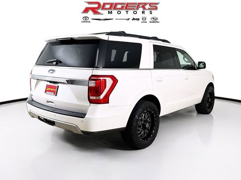 Used 2018 Ford Expedition XLT w/ Cargo Package image 7