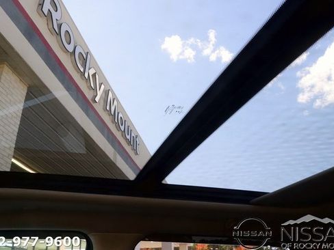 Used 2019 RAM 1500 Laramie image 32