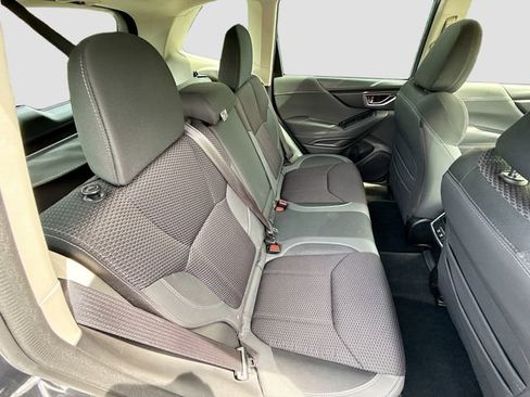 Used 2023 Subaru Forester Premium image 29