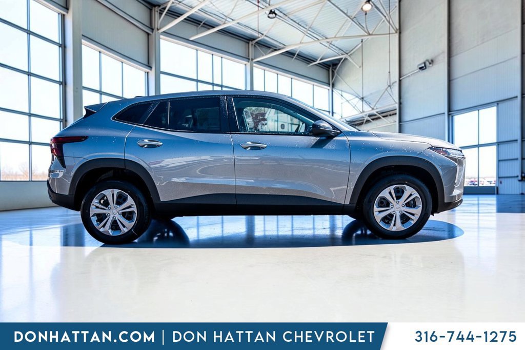New 2026 Chevrolet Trax LS FWD image 21