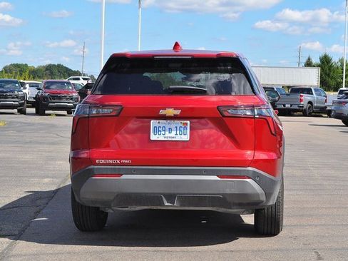 New 2026 Chevrolet Equinox LT image 4