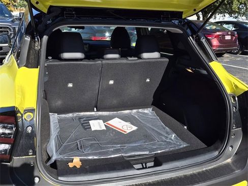 New 2025 Nissan Kicks SR image 7