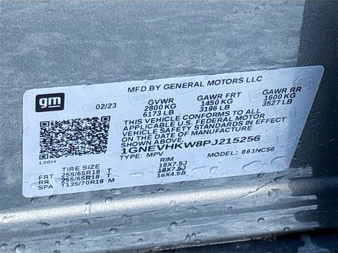 Used 2023 Chevrolet Traverse LT image 32