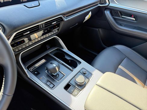 New 2026 MAZDA CX-90 Plug-In Hybrid w/ Premium Plus image 13