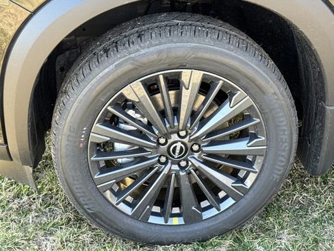 New 2026 Nissan Pathfinder SL image 15