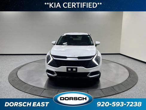Used 2024 Kia Sportage LX AWD/4WD image 3