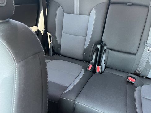 Used 2026 Chevrolet Blazer LT FWD image 39