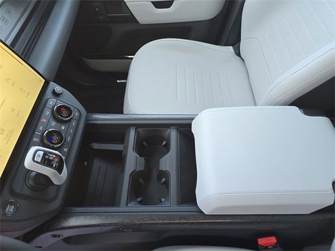 New 2026 Land Rover Defender 110 OCTA image 16