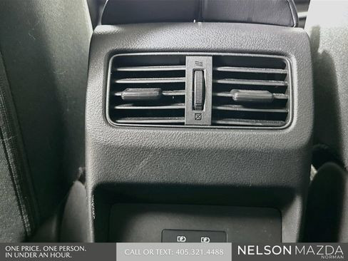 Used 2023 Nissan Rogue SV FWD image 24