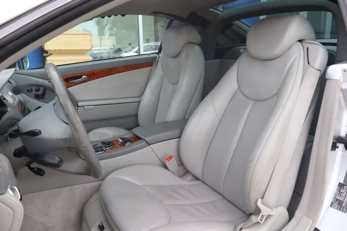 Used 2004 Mercedes-Benz SL 500 image 10