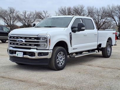 New 2026 Ford F350 Lariat w/ FX4 Off-Road Package
