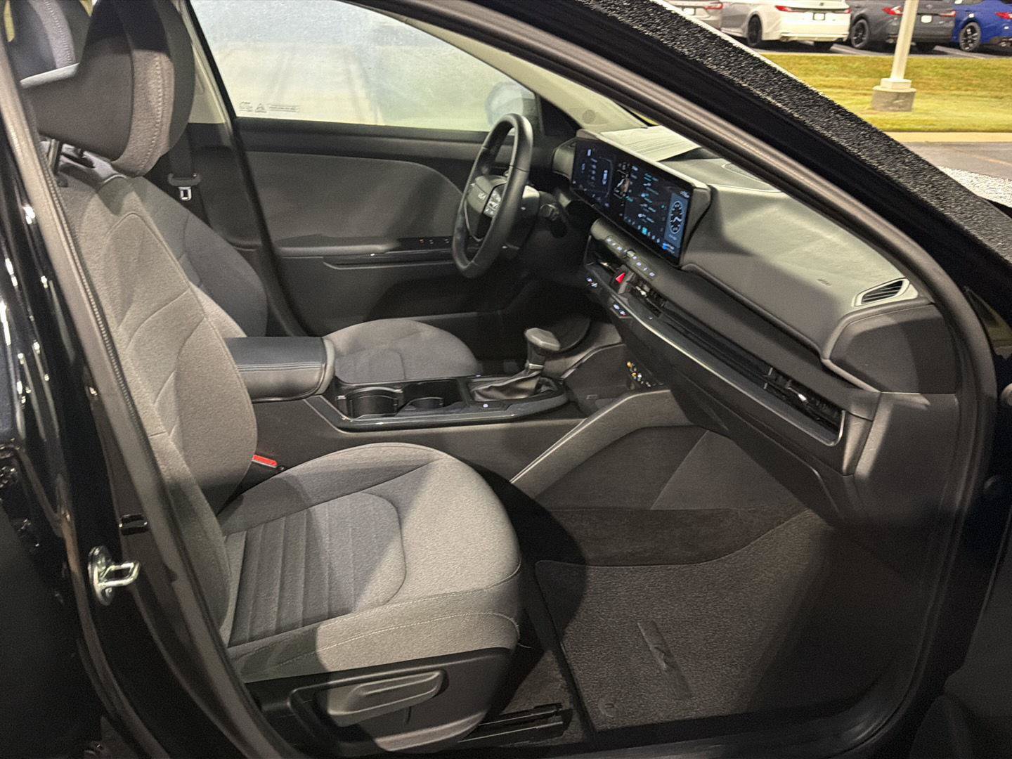 Used 2025 Kia K4 EX FWD image 13