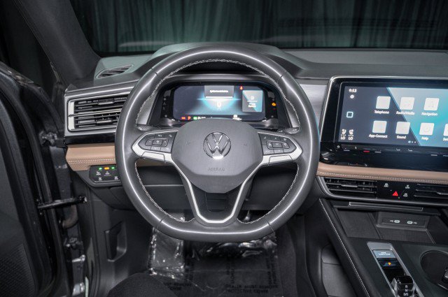 Used 2024 Volkswagen Atlas Cross Sport SE AWD/4WD image 19