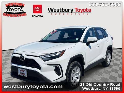 Certified 2024 Toyota RAV4 LE AWD/4WD image 5