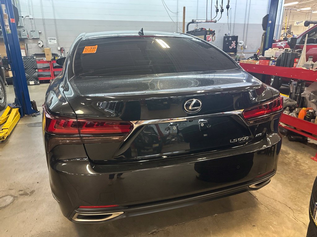Used 2021 Lexus LS 500 AWD w/ Accessory Package (Z2) image 4