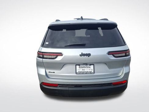 Used 2025 Jeep Grand Cherokee L Altitude image 4
