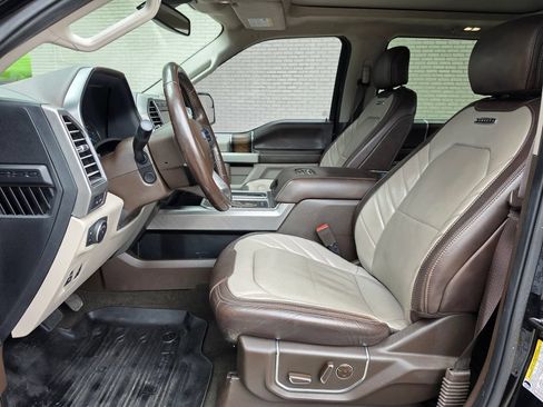 Used 2019 Ford F150 Limited AWD/4WD image 8