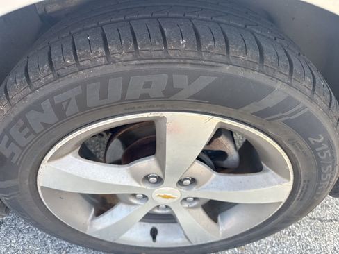 Used 2011 Chevrolet Malibu LT w/ Power Convenience Package image 18