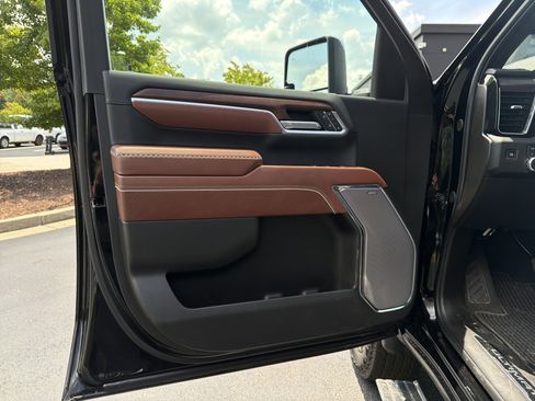 Used 2026 GMC Sierra 2500 Denali Ultimate AWD/4WD image 16
