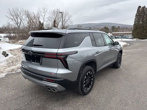 Used 2025 Chevrolet Traverse Z71 w/ Driver Confidence Package image 14