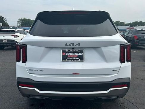 New 2025 Kia Sorento S image 6