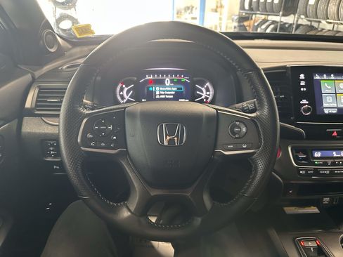 Used 2023 Honda Passport EX-L image 10