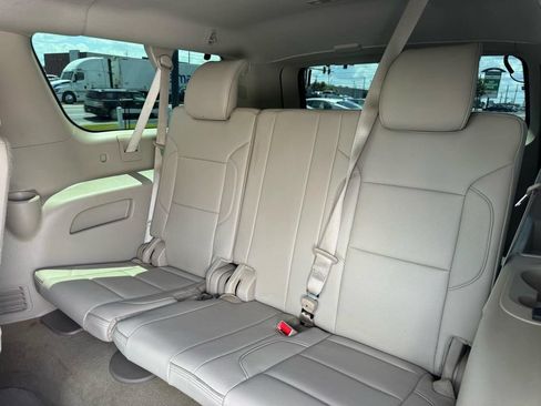 Used 2017 GMC Yukon XL Denali w/ Open Road Package AWD/4WD image 16