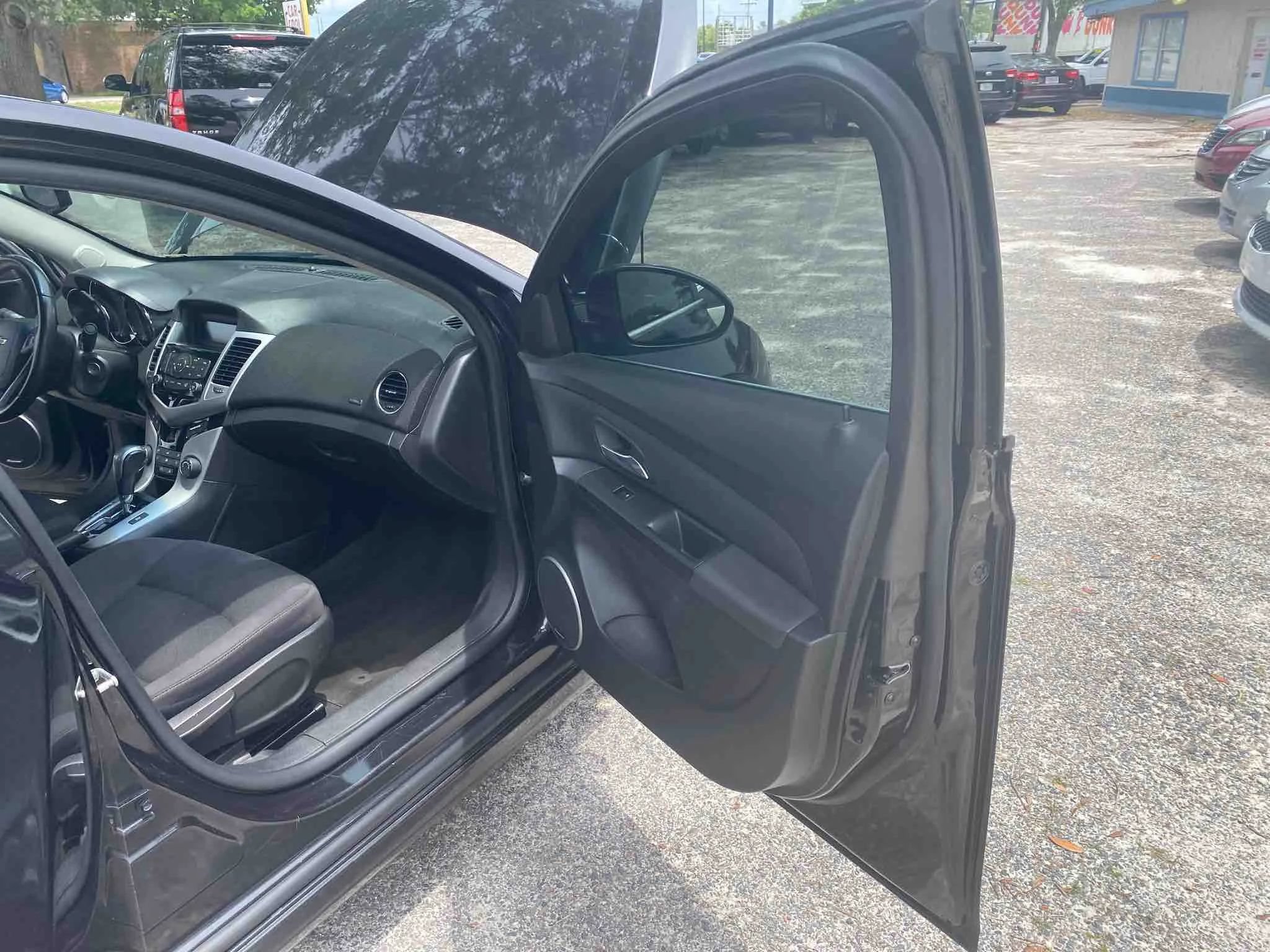 Used 2014 Chevrolet Cruze LT w/ All-Star Edition FWD image 28