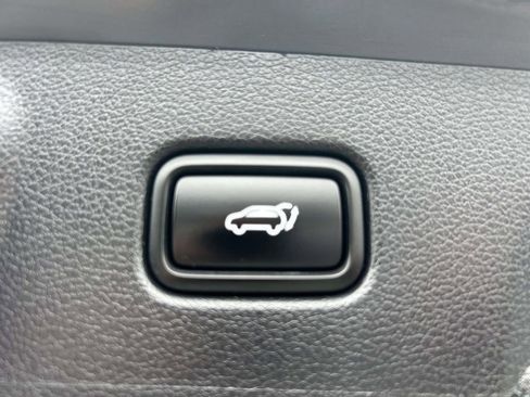 Used 2020 Hyundai Palisade Limited FWD image 20