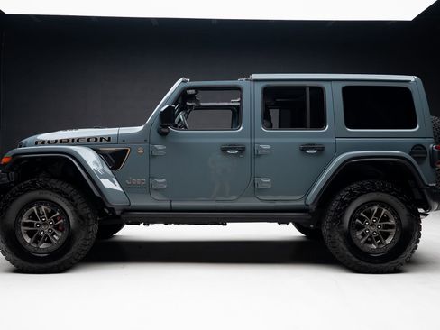 Used 2024 Jeep Wrangler Unlimited Rubicon 392 image 21