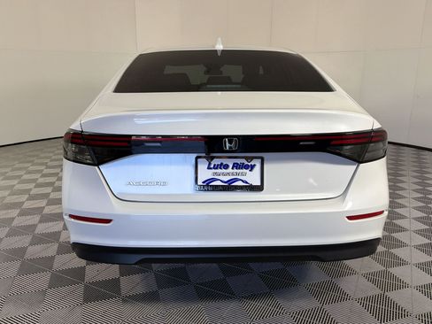 Used 2025 Honda Accord LX image 10