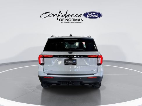 New 2026 Ford Explorer Active AWD/4WD image 7