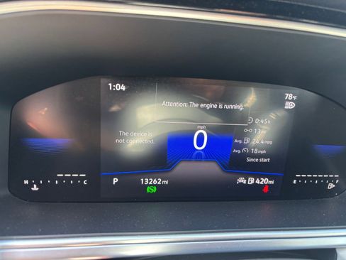 Used 2025 Volkswagen Taos SE image 10