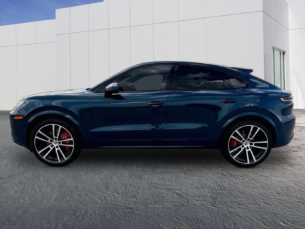 Certified 2026 Porsche Cayenne S AWD/4WD image 2