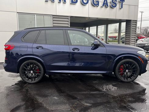 Used 2022 BMW X5 M50i w/ Executive Package image 2