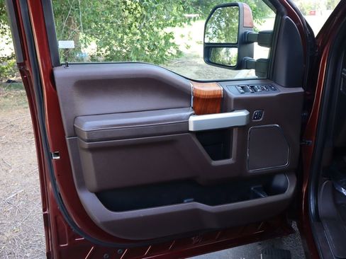 Used 2017 Ford F450 King Ranch w/ King Ranch Ultimate Package AWD/4WD image 23