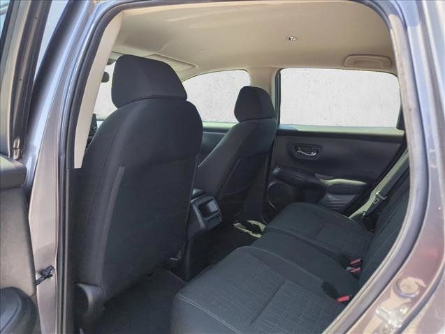 Used 2023 Honda HR-V LX image 17