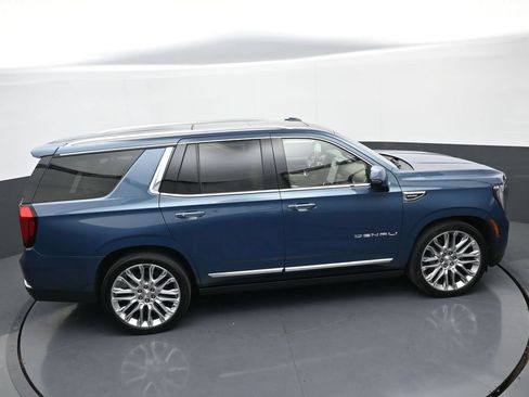 Used 2025 GMC Yukon Denali w/ Denali Reserve Package AWD/4WD image 38