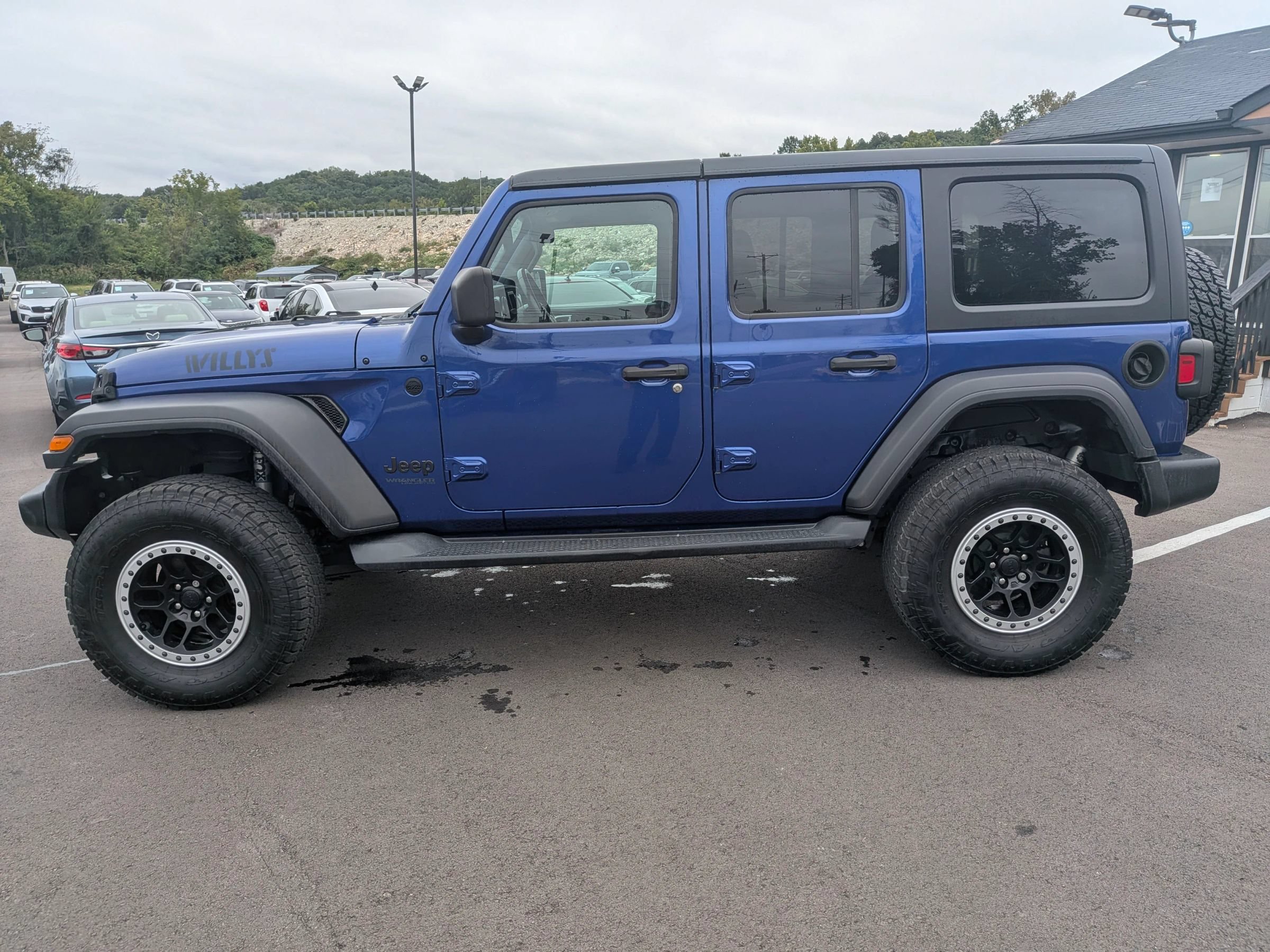 Used 2020 Jeep Wrangler Unlimited Sport AWD/4WD image 3