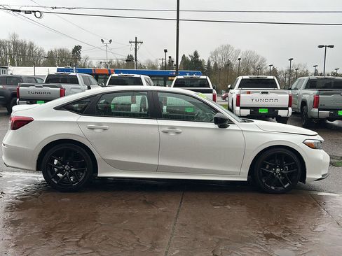 Used 2025 Honda Civic Sport image 8