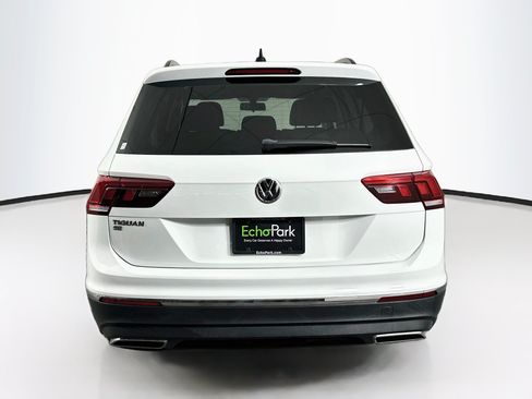 Used 2020 Volkswagen Tiguan SE w/ Panoramic Sunroof Package FWD image 7