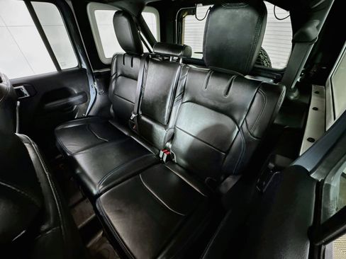 Used 2024 Jeep Wrangler Unlimited Rubicon 4xe AWD/4WD image 23