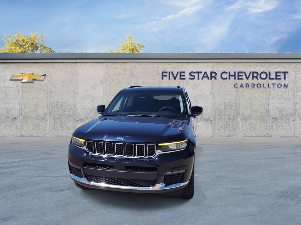 Used 2023 Jeep Grand Cherokee L Limited AWD/4WD image 3