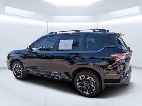 Certified 2025 Subaru Forester Limited w/ Protection Package (1PH) AWD/4WD image 5